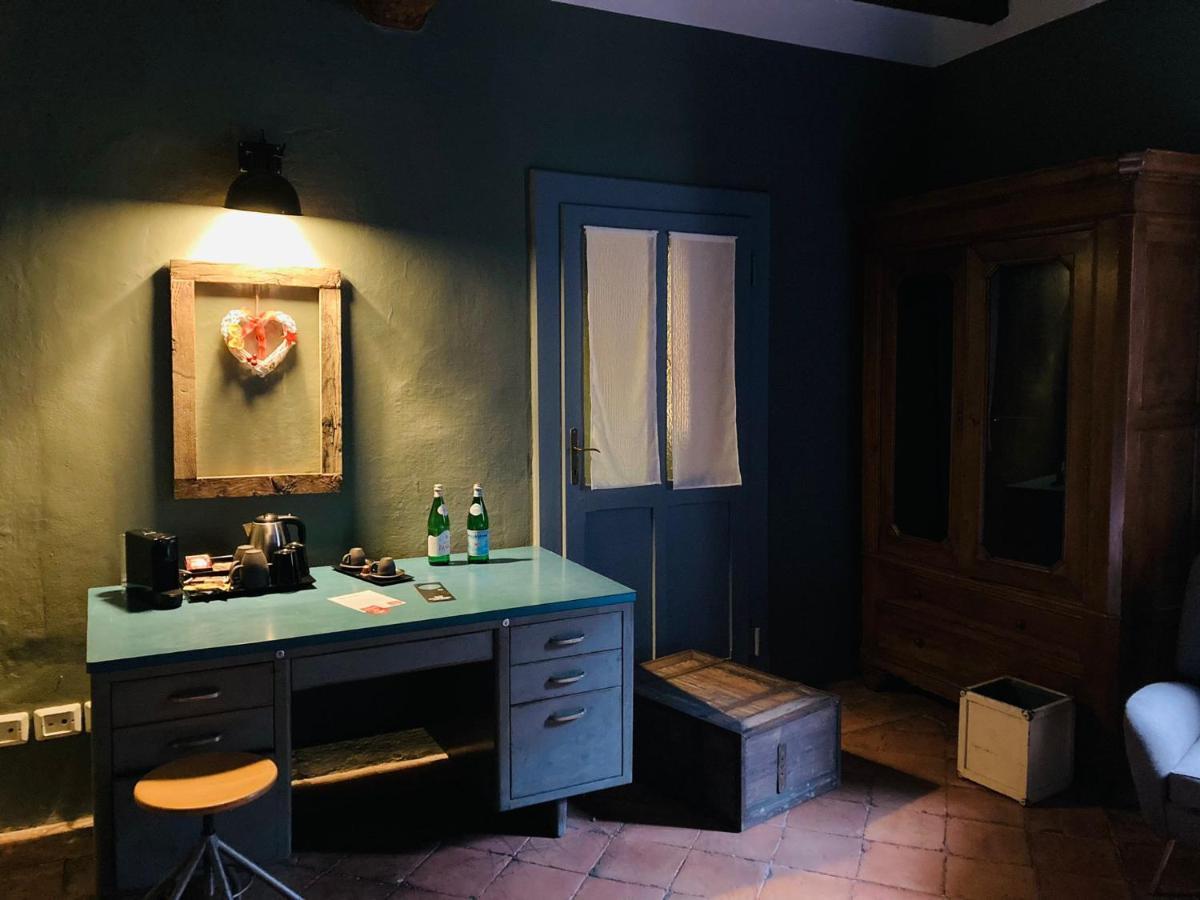 La Locanda Di กรัซซาโน วิสกอนติ ภายนอก รูปภาพ